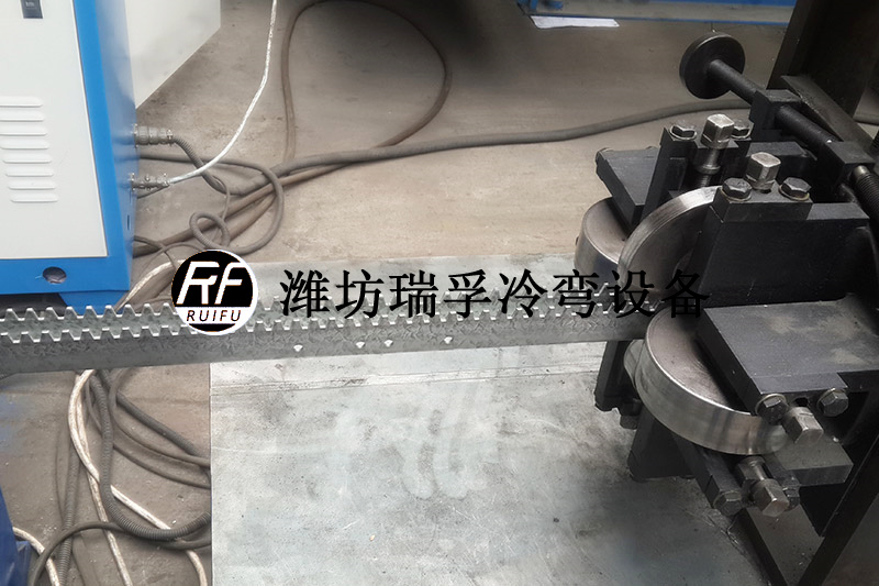 齒條設備.jpg