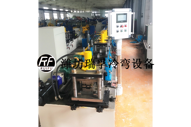 雞舍型材設備