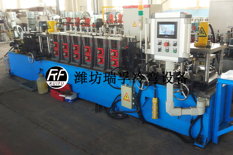 雞舍型材設備 (1).jpg