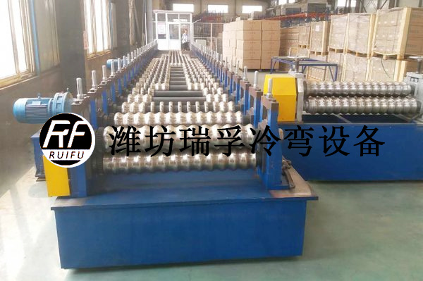 糧倉波紋板設備