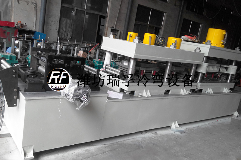 汽車型材設備 (6).jpg