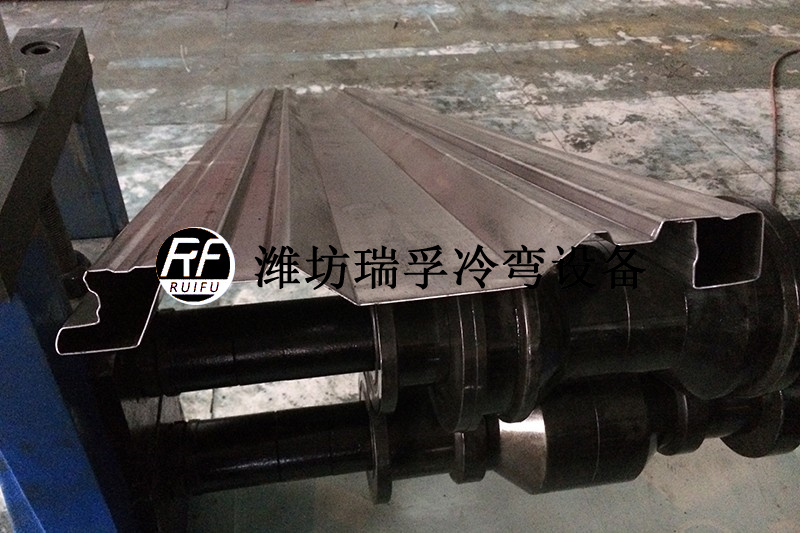 車廂板成型設備