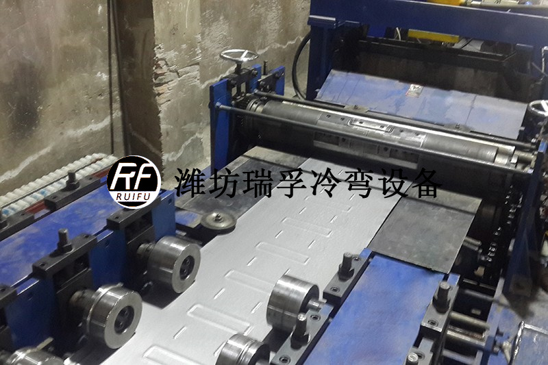 電纜橋架設備-輥壓環形筋