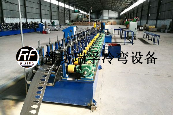 光熱發電型材設備