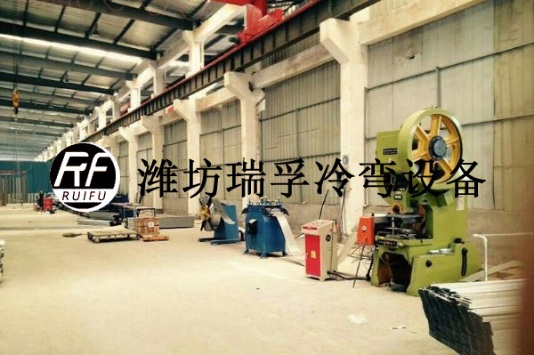 橋架連接片設備—開卷校平獨立式